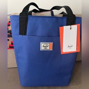 INSULATED HERSCHEL TOTE NWT